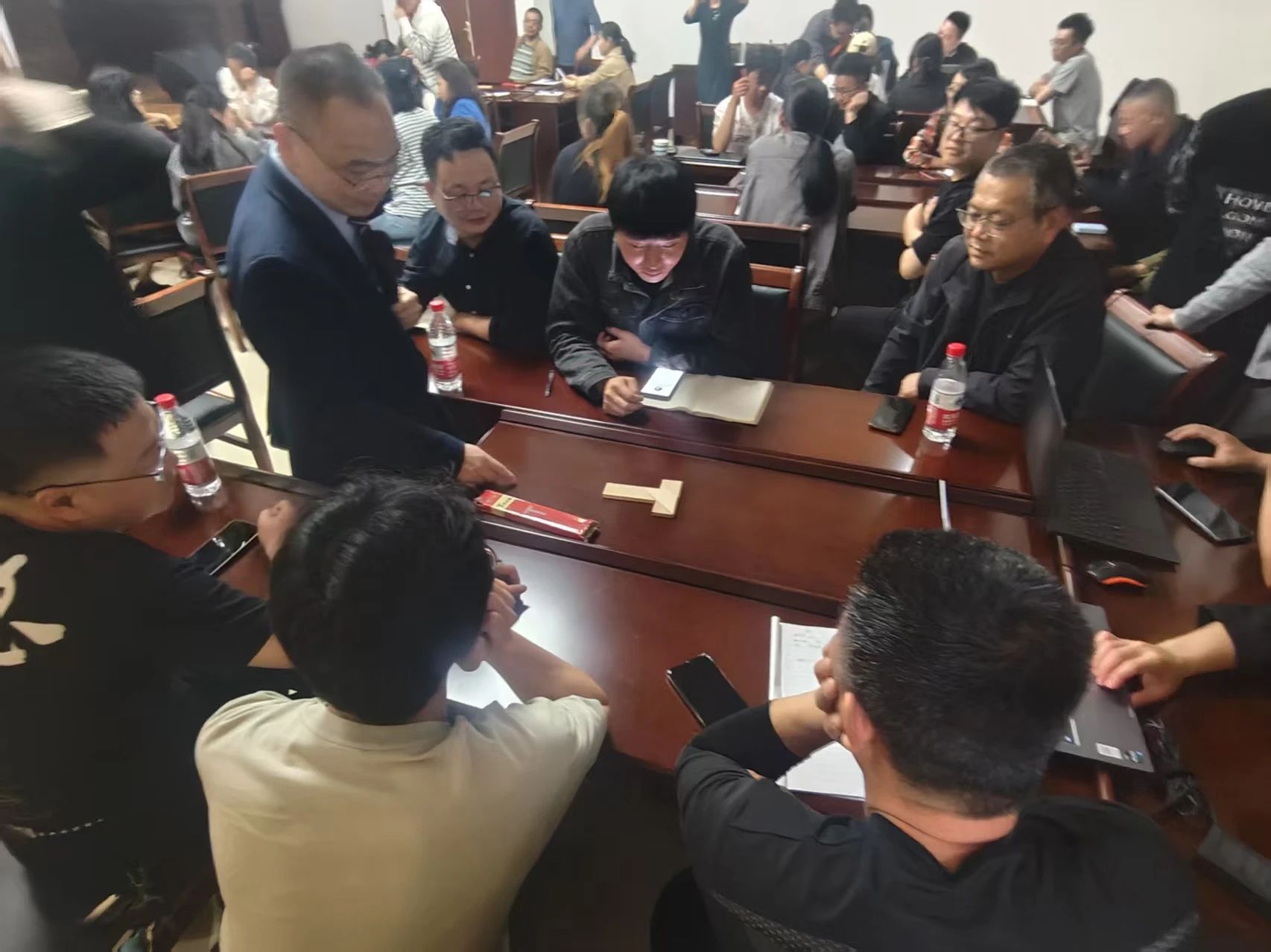 1744774899443642.jpg 3.jpg